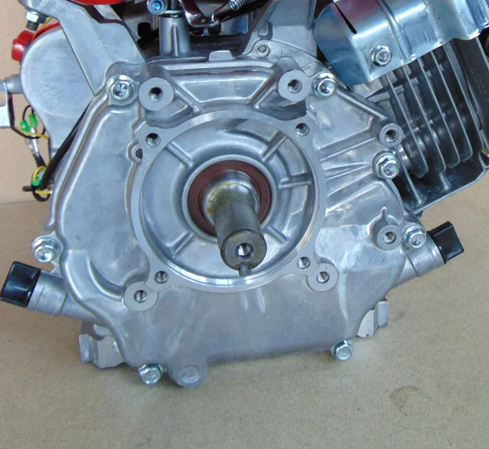 Motor HG 460 S, 18HP, ruční start, hř. 25mm